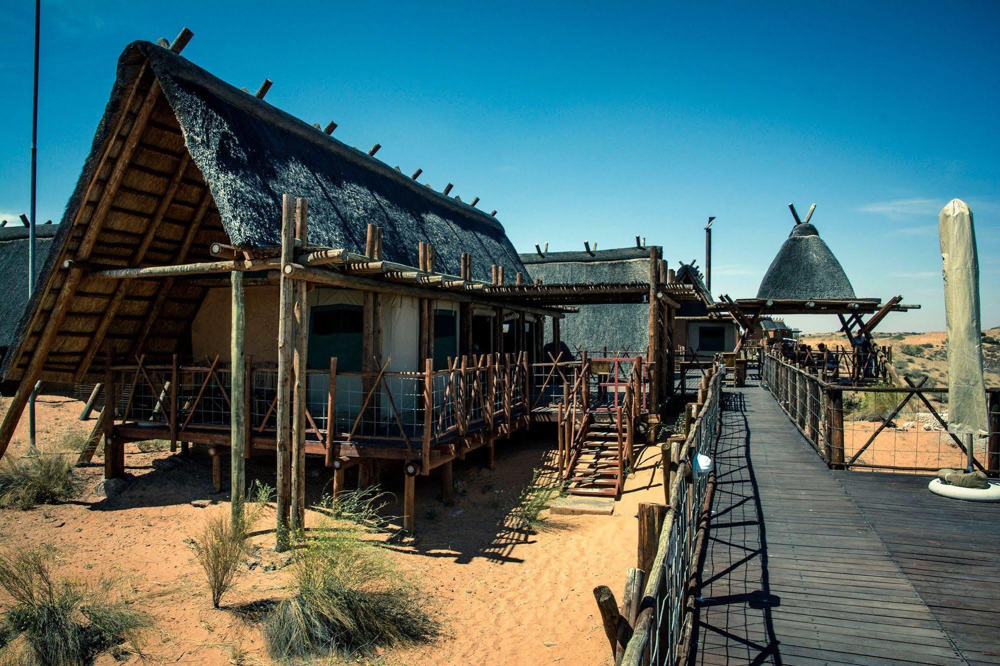 Xaus Lodge Twee Rivieren Екстериор снимка