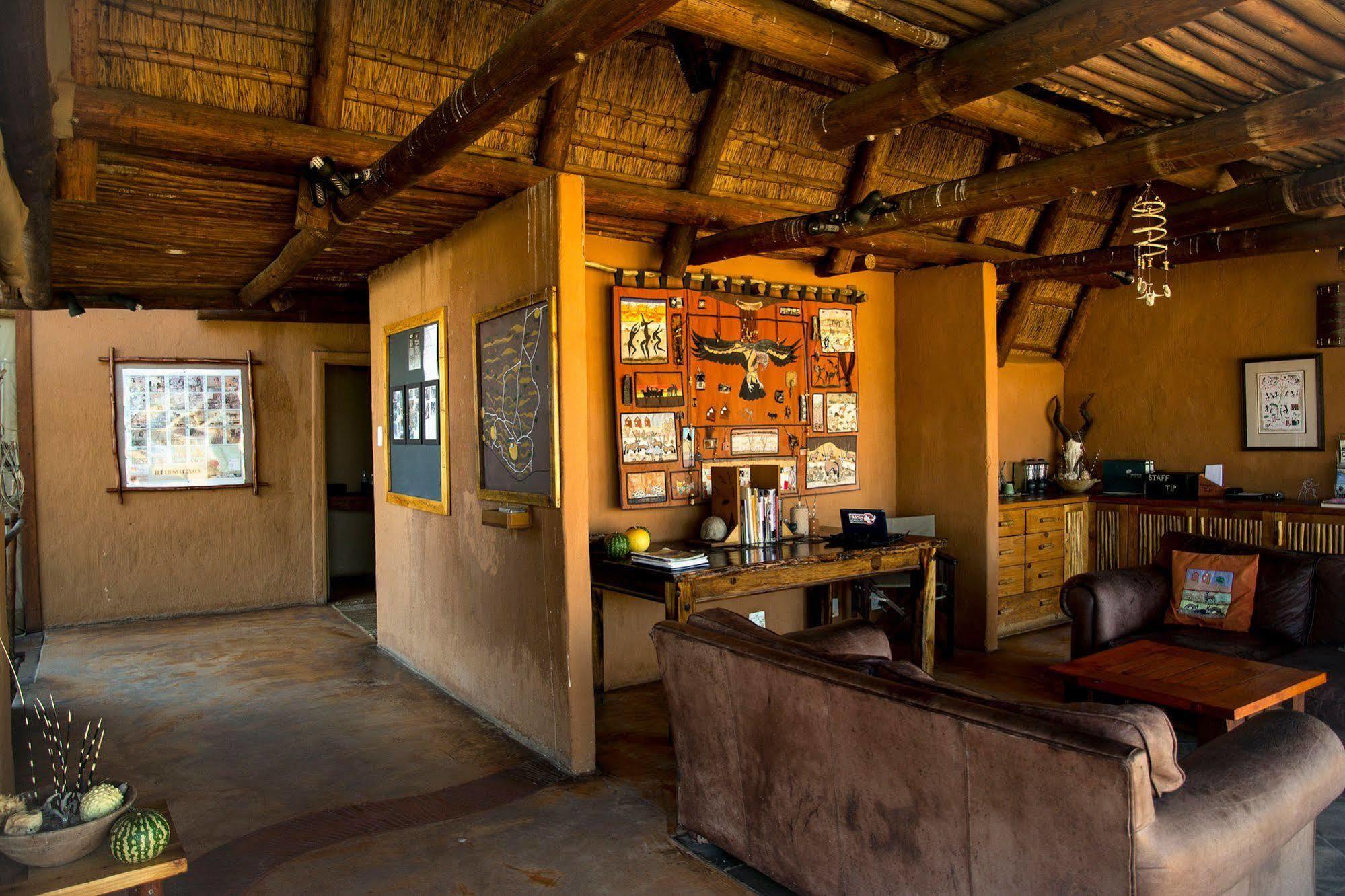 Xaus Lodge Twee Rivieren Екстериор снимка